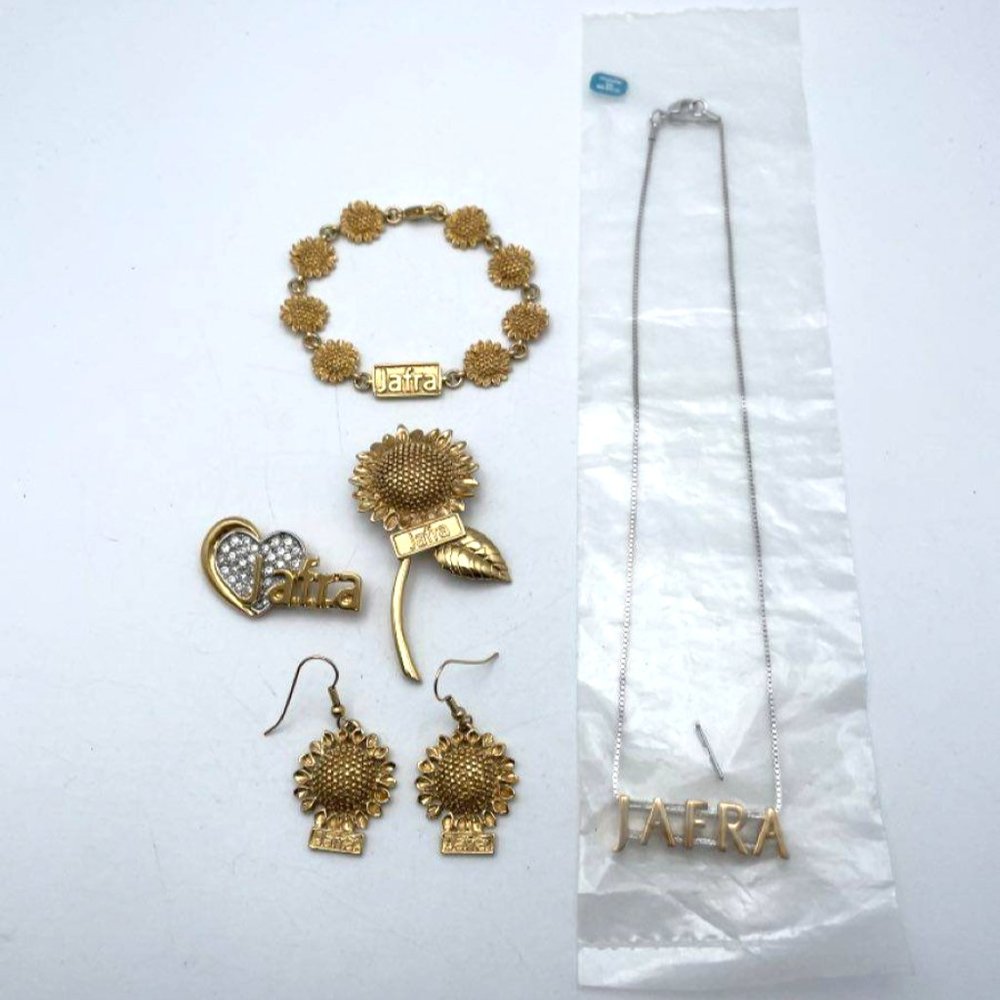 5 Pieces Jafra Gold Tone Elegant Sunflower Bracelet,Earring's,Brooch Jewelry Set